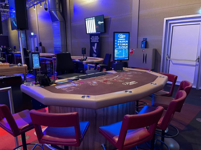 Ultimate Texas Poker tafel Jackpot.jpeg