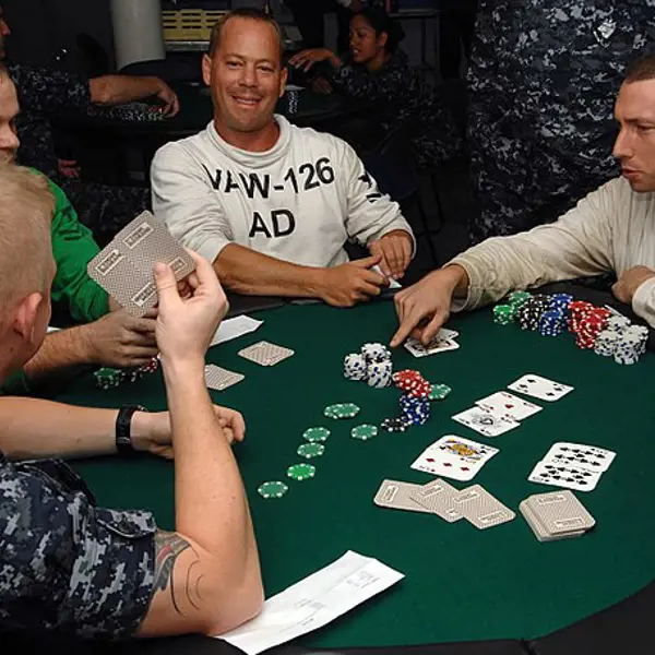 Een Potje Poker Met Zijn Allen