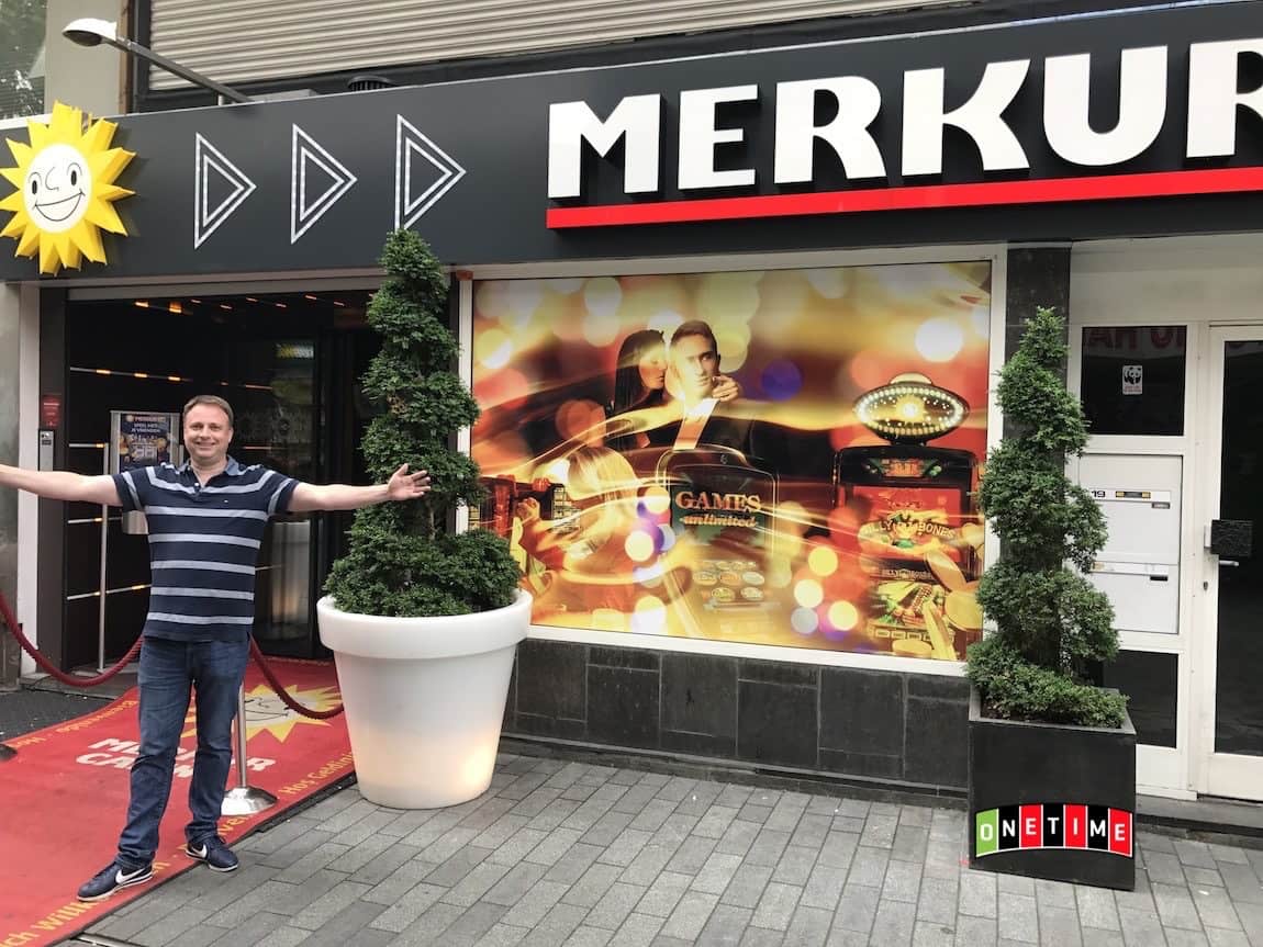Merkur Rotterdam Ingang