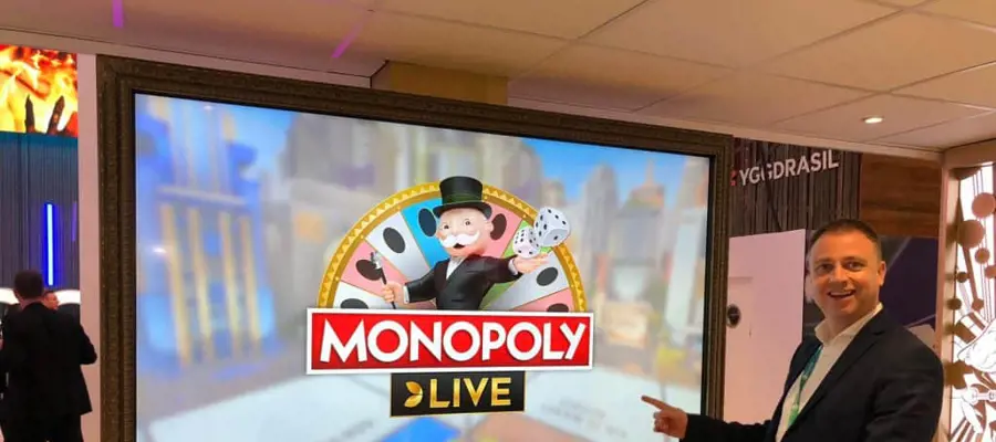 Armijn Bij Monopoly LIVE