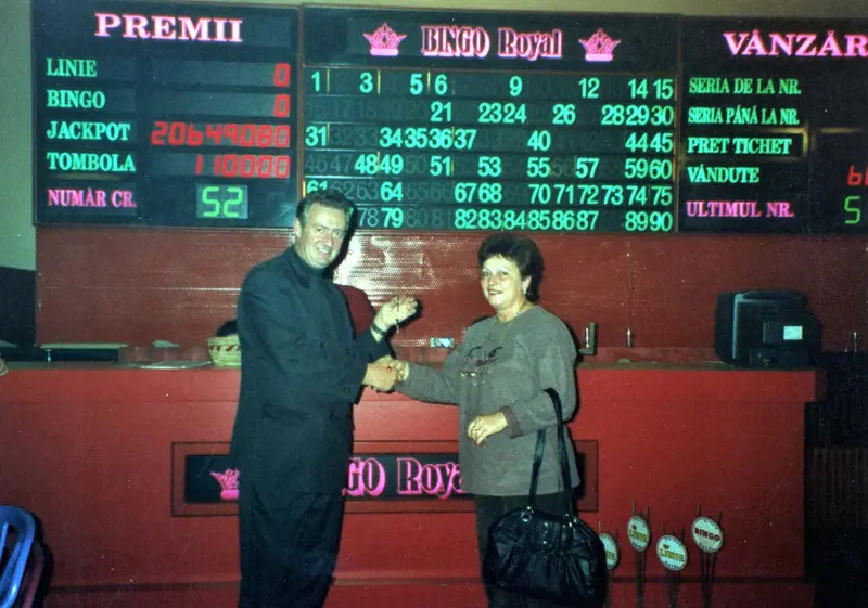 Bingo Baas In Roemenië Zaalchef In Nederland 1991 1996 Mevrouw Wint Een Auto
