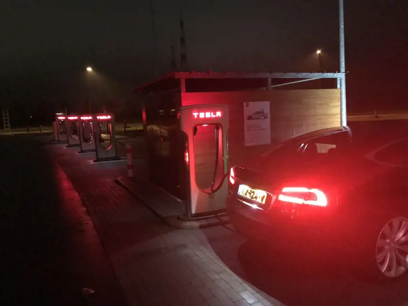 Oplaad Punt Tesla Duitsland