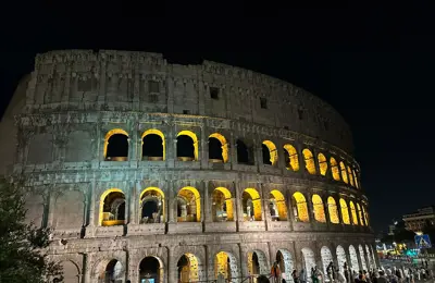 Colosseum Bij Nacht