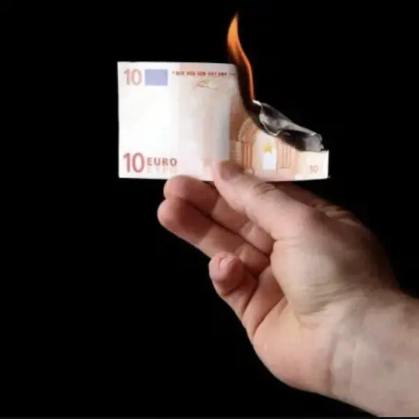 Geld verbranden