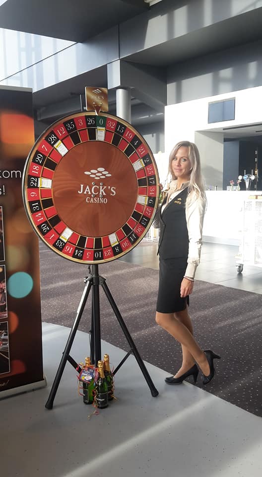 Ladiesnight Jacks Vue