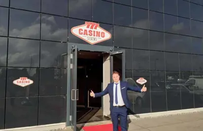 Buitenkant Sevens Casino Aalsmeer