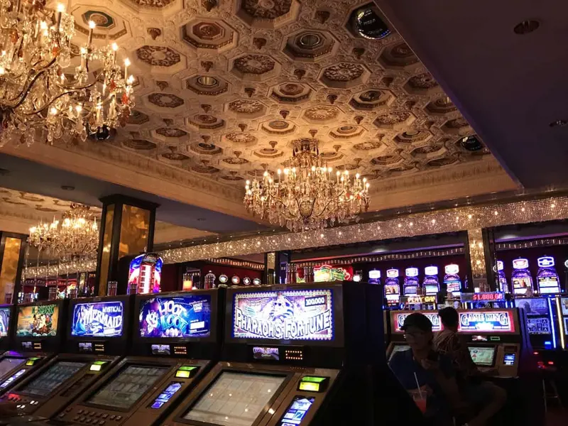 Plafond Crystal Casino Aruba