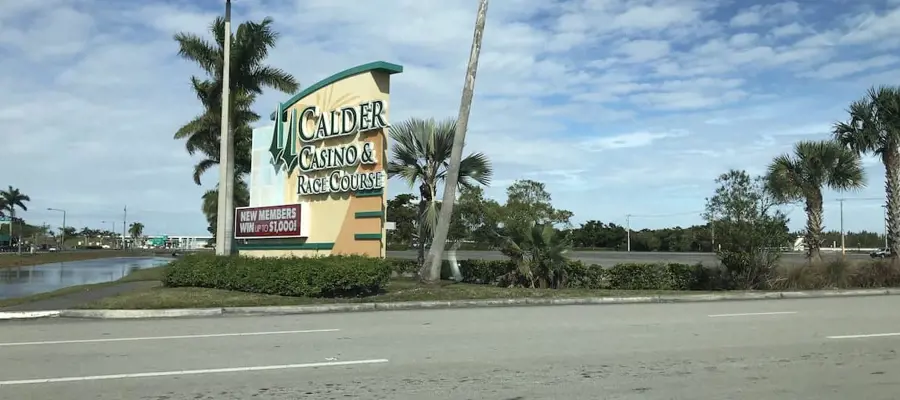 Calder Casino Entree