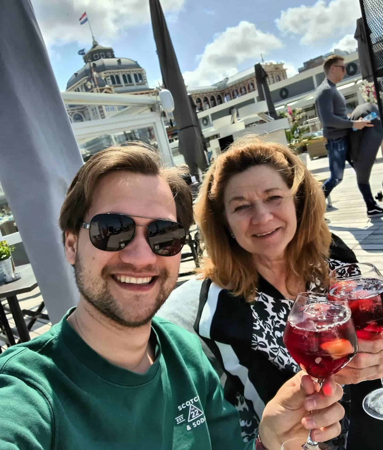 Vincent Pool Mama Annemiek Nan E1637317584369